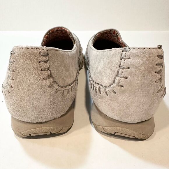 Skechers Gray Suede Slip On Loafer Shoes Size 10 - Picture 3 of 9